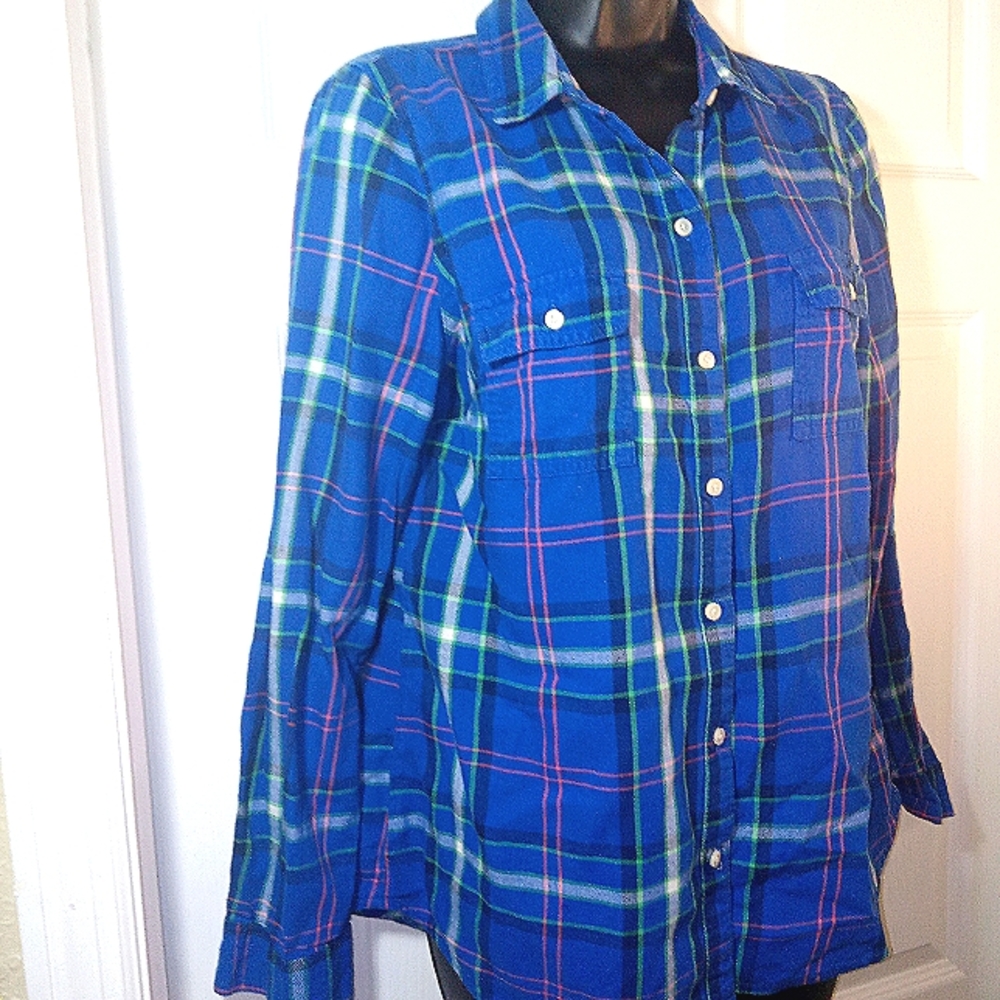 Old Navy Plaid Women's Blue Long sleeve Collar Button Down Top. Sz M